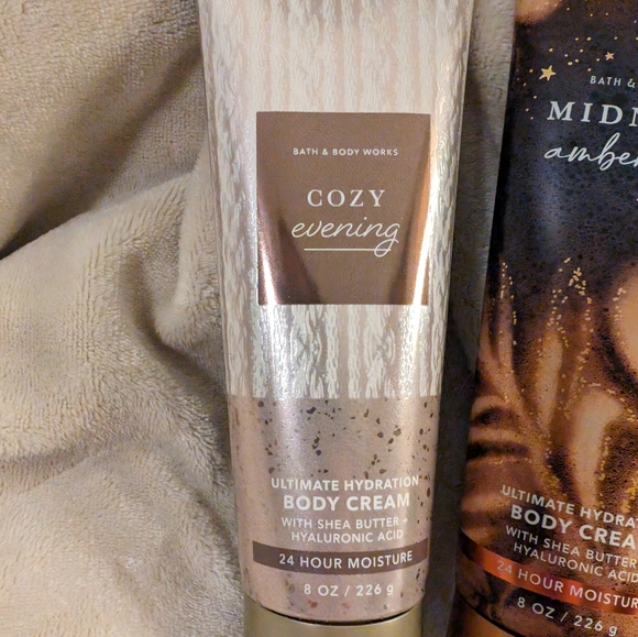 Bath and body works lotion and body wash - Picture 2 of 5